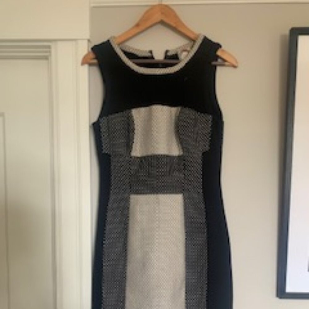 Yoana Baraschi size 2 business casual sheath dress black/white size 2